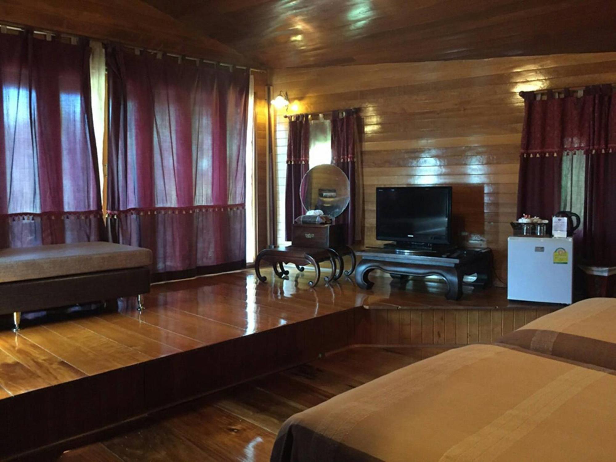 Kaengkrachan Boathouse Paradise Resort كانغ كاتشان الغرفة الصورة